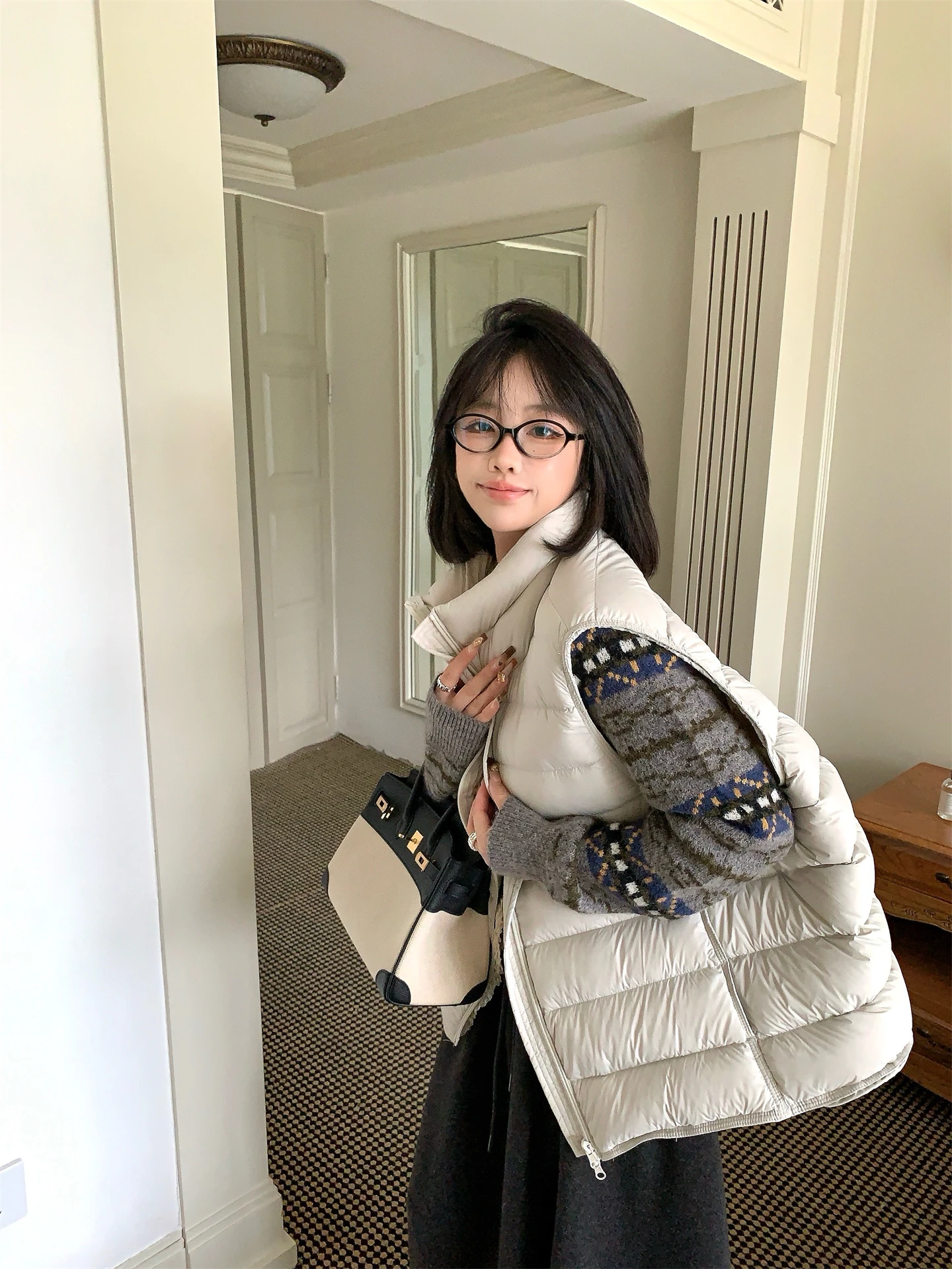 

Теплый пуховый жилет для женщин: модный, для повседневной носки, с воротником-стойкой, утолщенный, зимняя верхняя одежда в корейском стиле, дизайн «Американо со льдом»