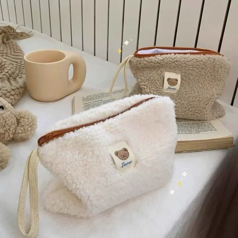 Borsa per pannolini per bambini in pelliccia di cartone animato da 1 pezzo borsa per il trucco dell'orso animale carino dolce per le donne borsa portatile per pannolini di grande capacità