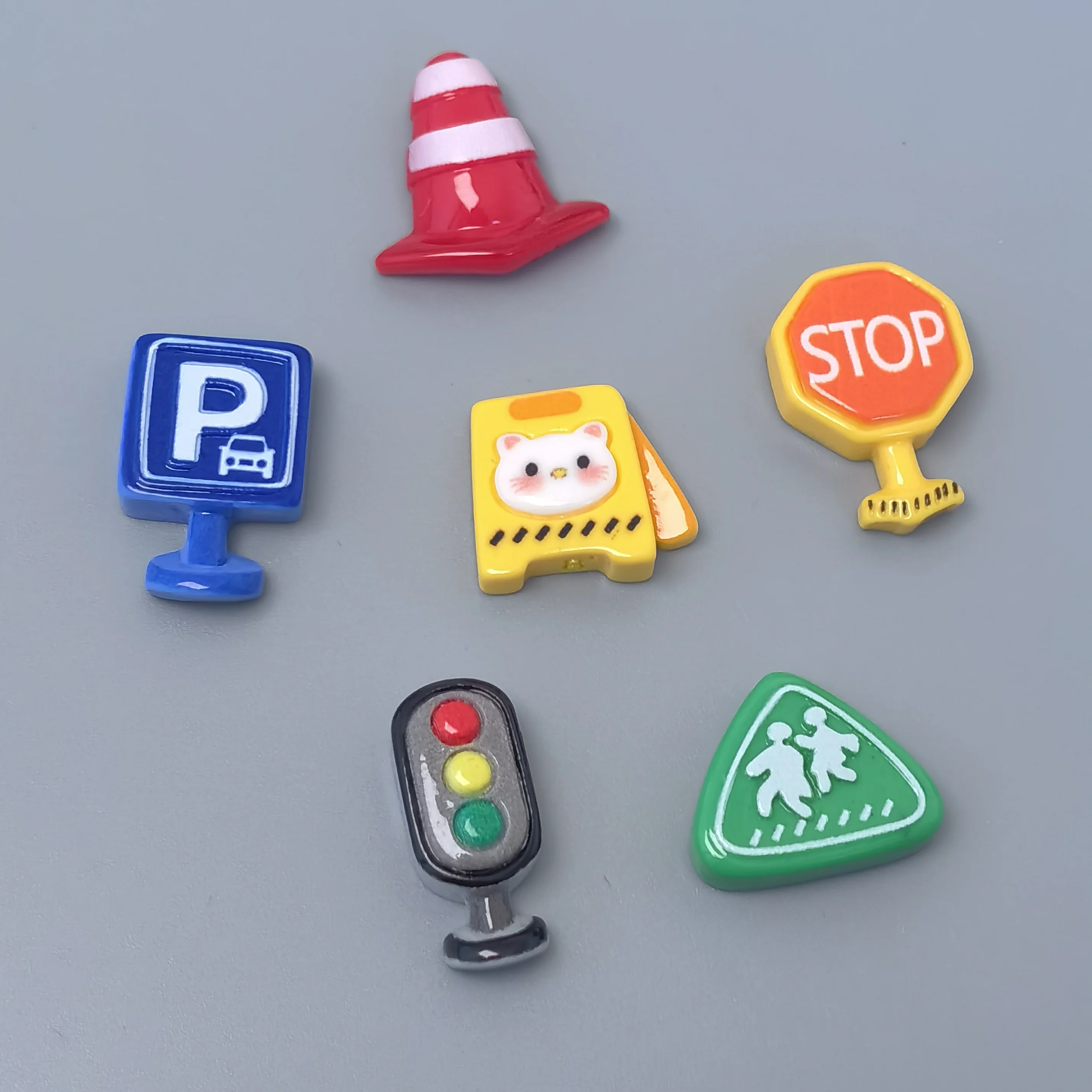 Fashion Traffic Signs Lights Packing Stop Resin Charms for Women Earring Necklace Jewelry DIY Making