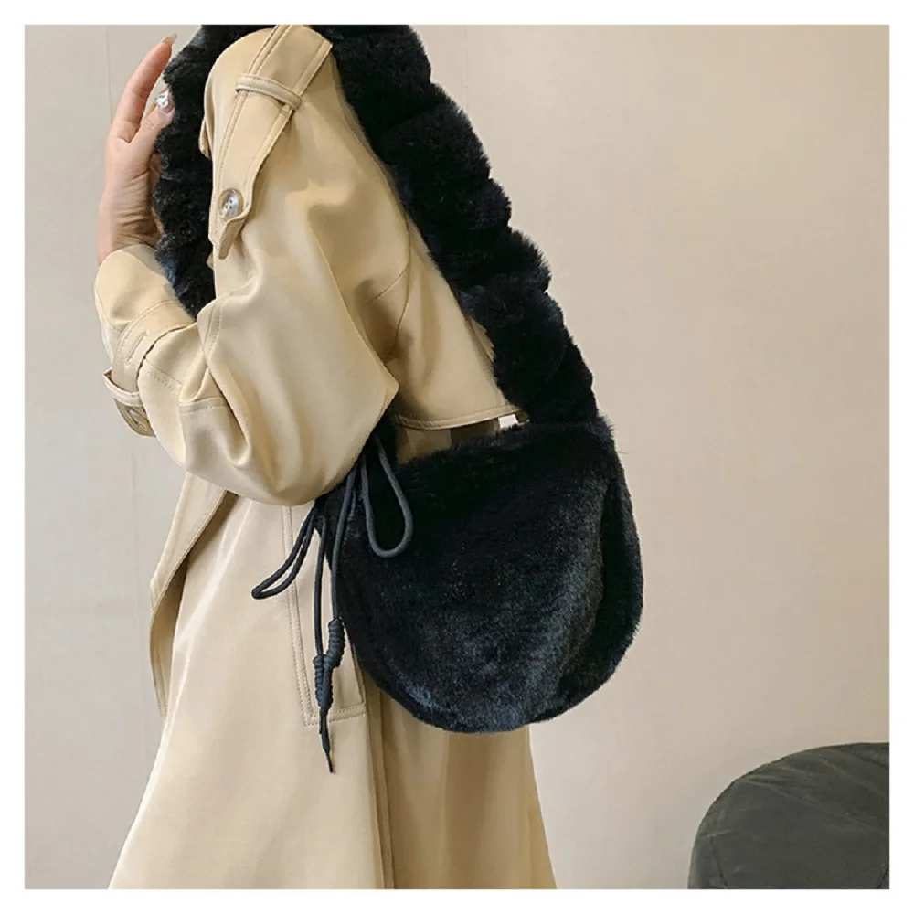 Simple Design Women Soft Plush Female Luxury Designer Winter Ladies Clutch Purse Handbag Cute Fashion Party For Underarm Bag