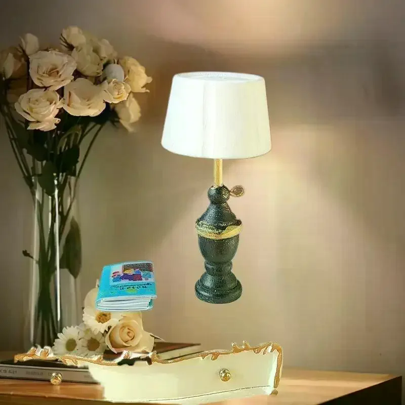 8:ชุดโคมไฟไม้ขนาดเล็ก 12 ชิ้น สำหรับบ้านตุ๊กตา เด็กเล่นบทบาทสมมติ อุปกรณ์ประกอบฉากถ่ายภาพ ของตกแต่งขนาดเล็ก