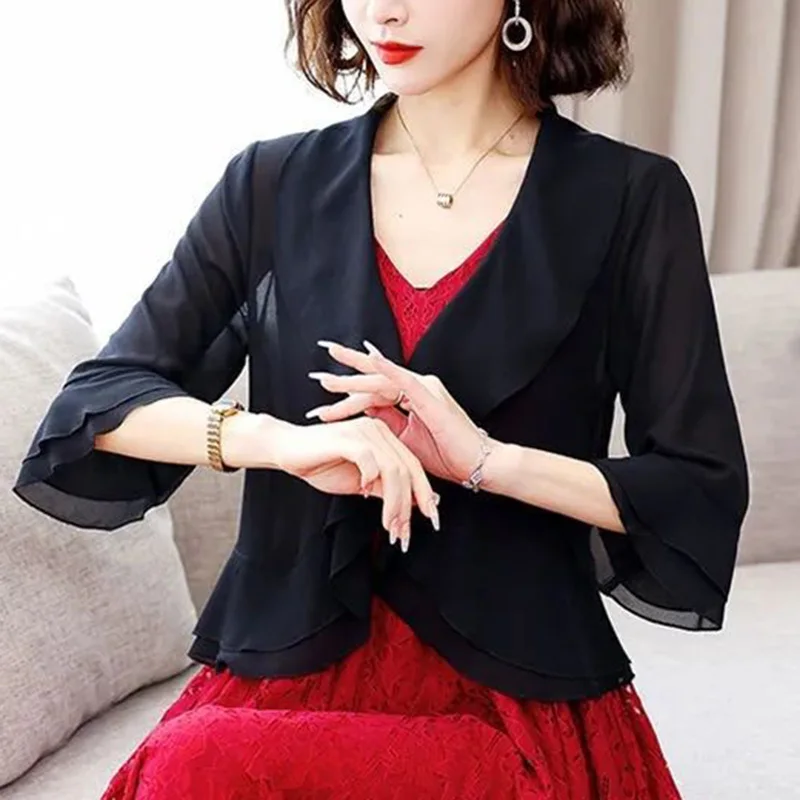 Elegant V-Neck Solid Color Ruffles Flare Sleeve Shirt Women\'s Clothing 2023 Summer New Casual Tops Loose Office Lady Blouse