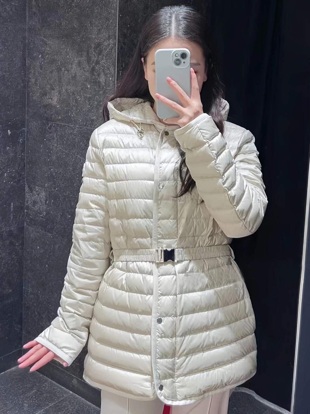 

White Goose down Puffer Jacket Women's Loose Waist Belted Lightweight Regular Length Detachable Cap Backless Fashionable