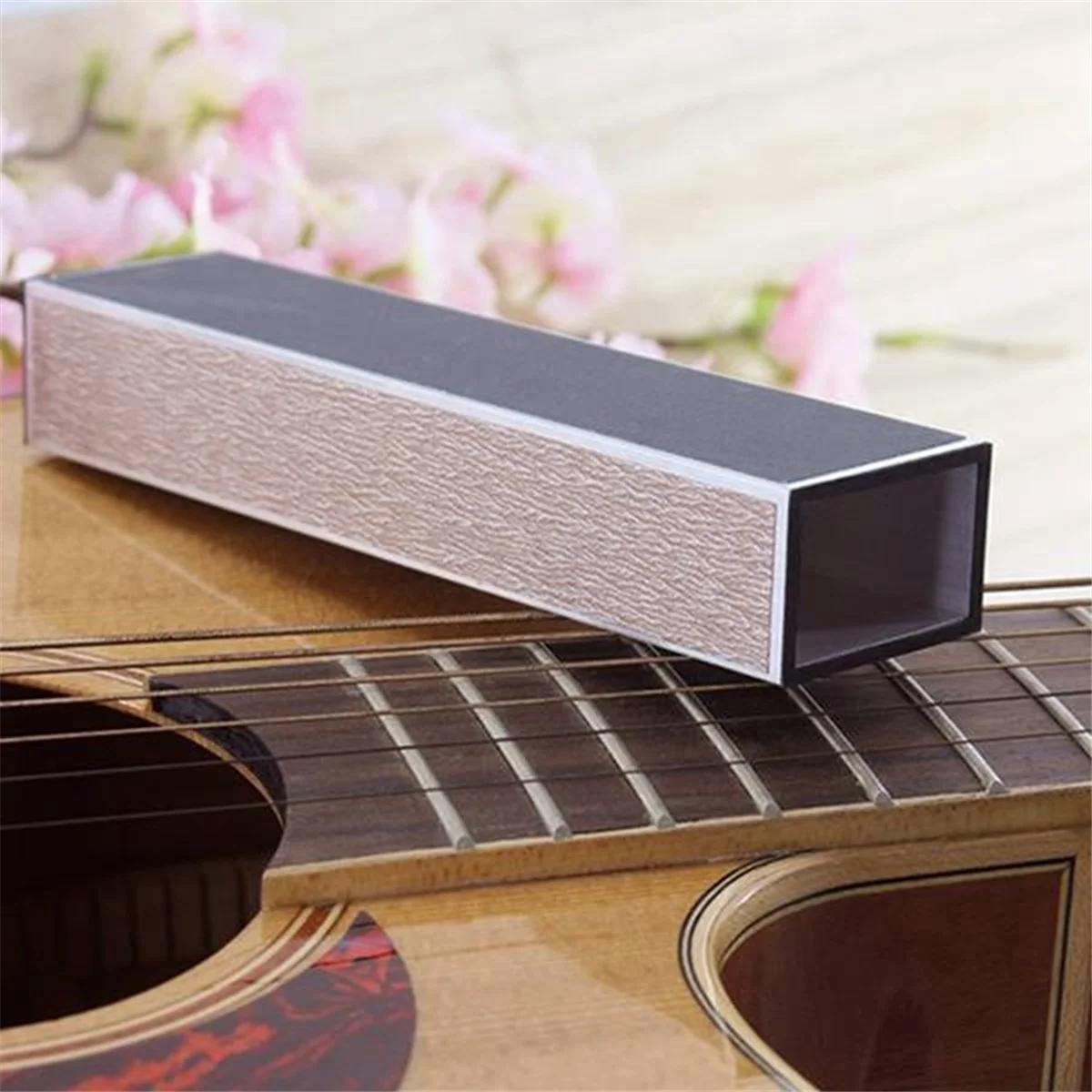 مجموعة صيانة الجيتار N17R: ملف تتويج الحنق، شعاع التسوية، واقيات لوحة الأصابع، وحقيبة التخزين