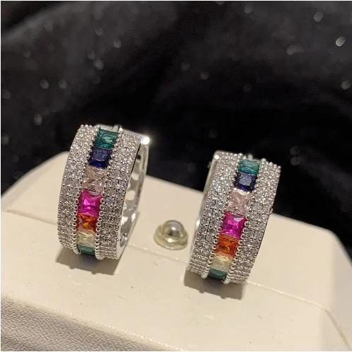 

2022 Women Rainbow ring earrings Gradual change candy square sweet zircon circle love ear button earrings