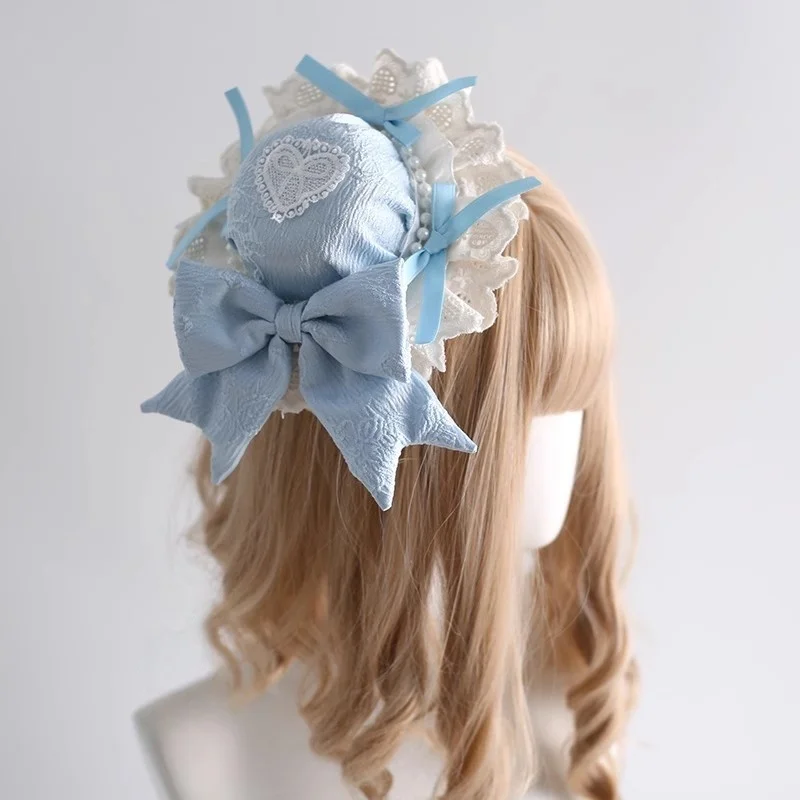 Sombrero pequeño gótico de pescado Multicolor para mujer, gorro plano con lazo de encaje dulce de Lolita, sombrero de Cosplay KC con corazón de mariposa de Ballet azul