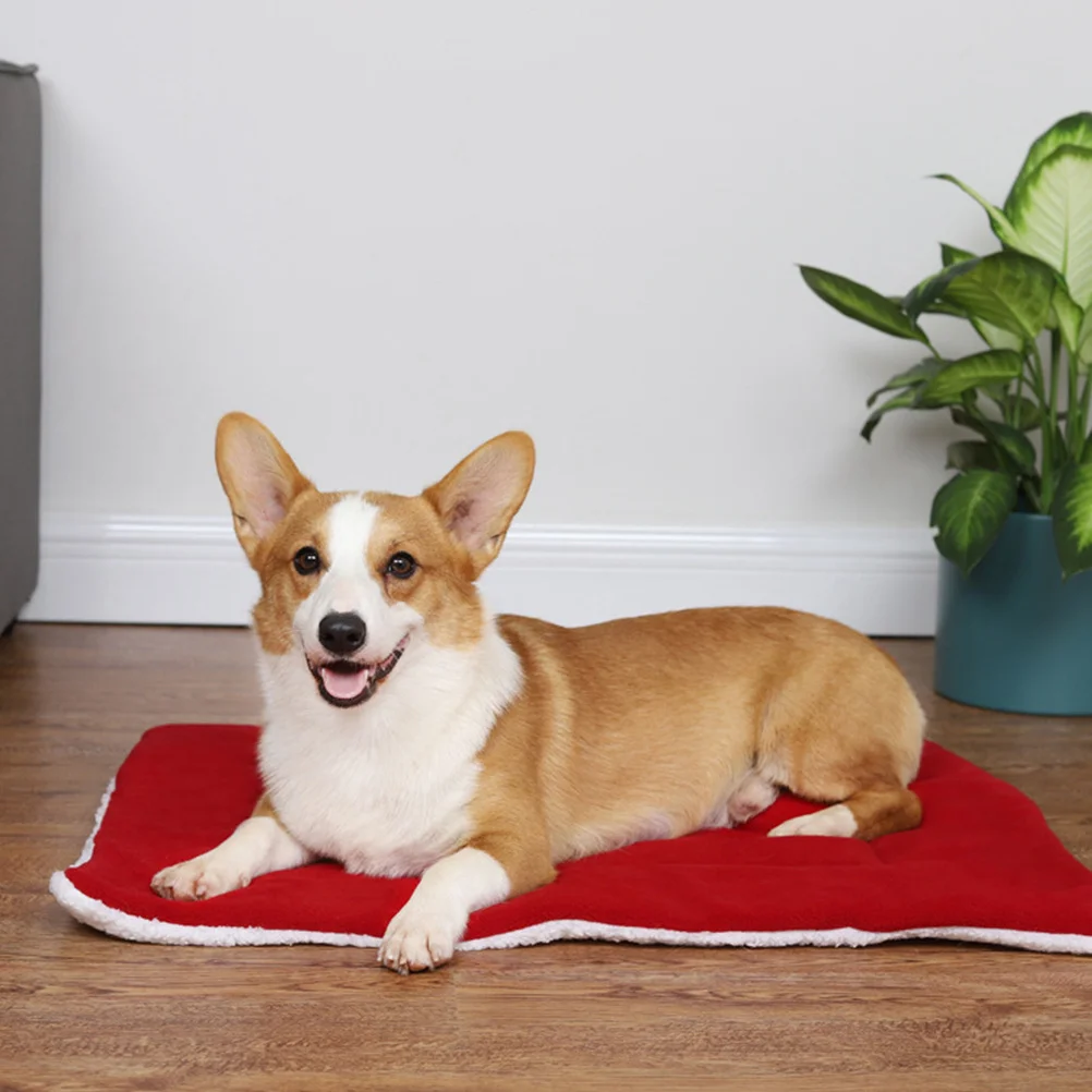 

Pet Mat Christmas Design Embroidered Deer Pattern Warm Thick Bed for Cat Dog Soft Comfortable Indoor Rest Spot