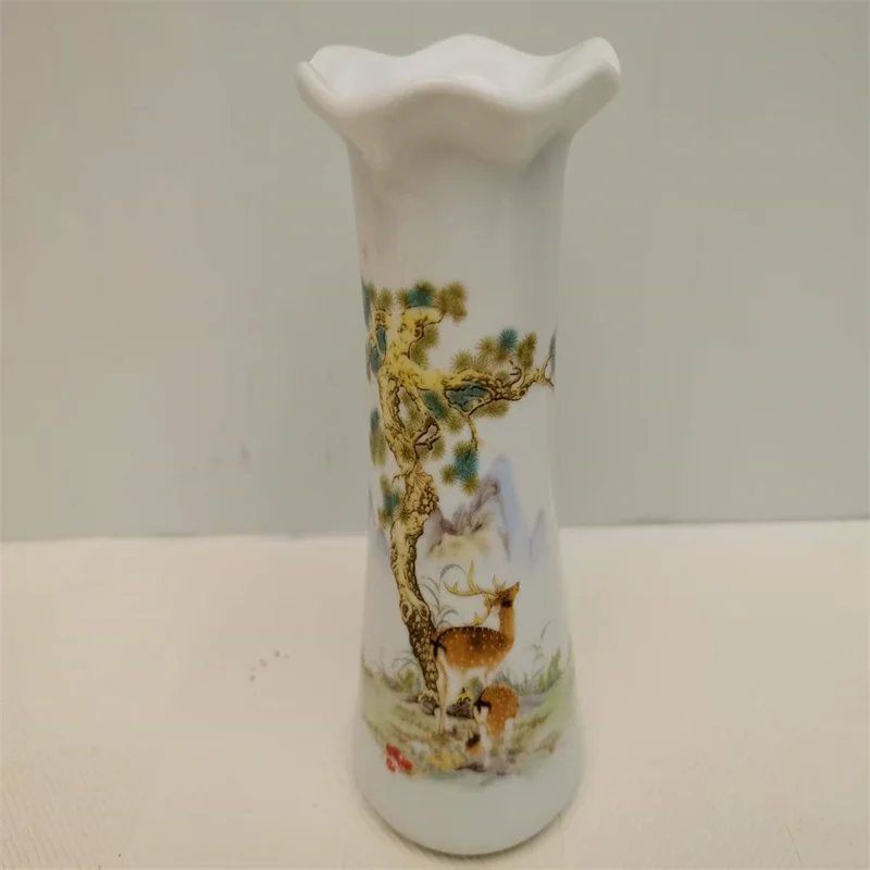 

Chinese Old Porcelain, Pink Porcelain with Pine Tree and Deer Pattern vase