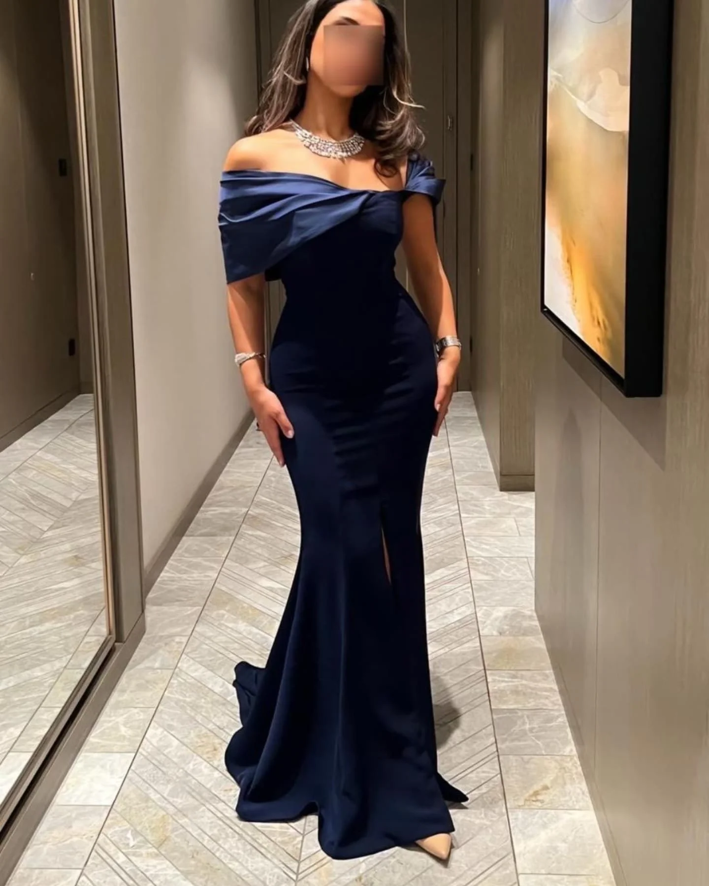 

Customized Temperament Off the Shoulder Evening Dress Graceful Court Train Cocktail Dress Classic Zipper Back Party Dress