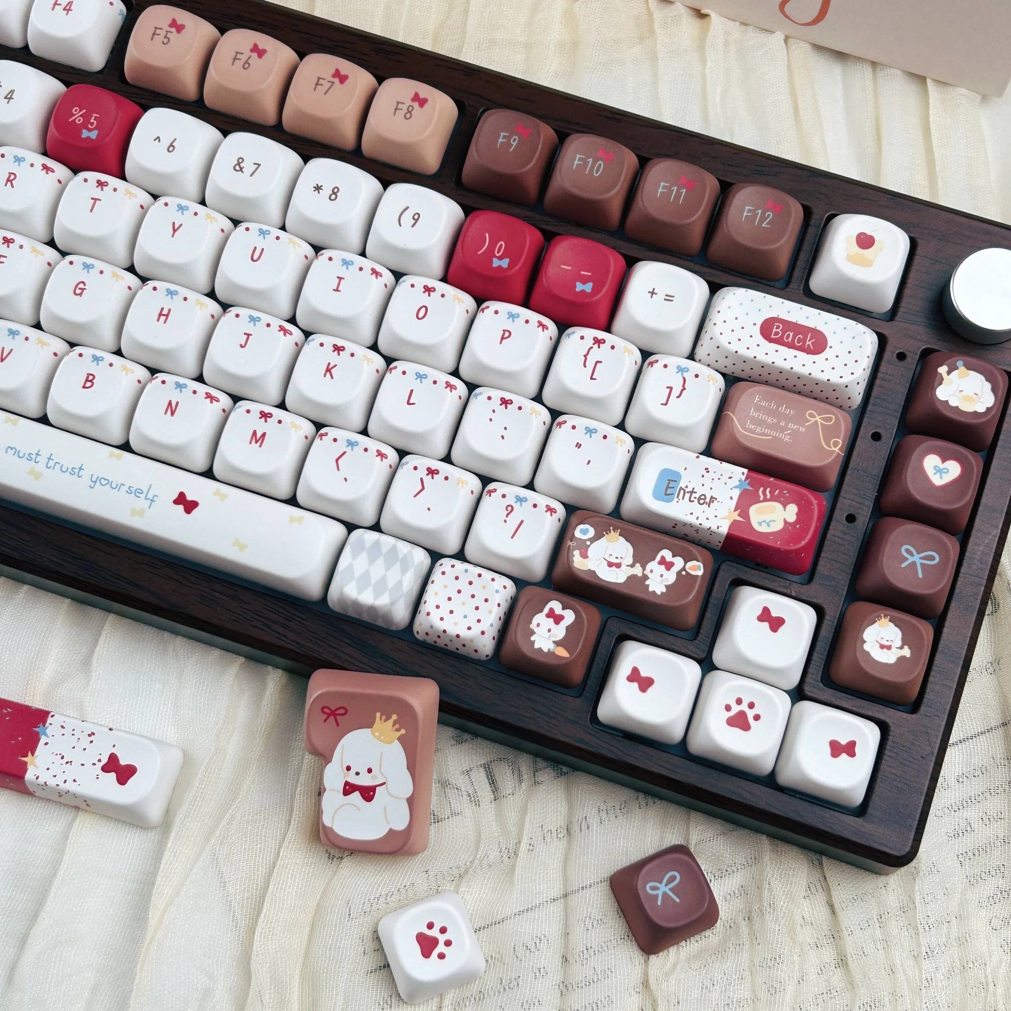 MAIMOOO Cute Keycap PBT MOA Profile Korean/Russian/Thai The Dog's Gift Theme Brown Retro Keycaps for Aula Mechanical Keyboard