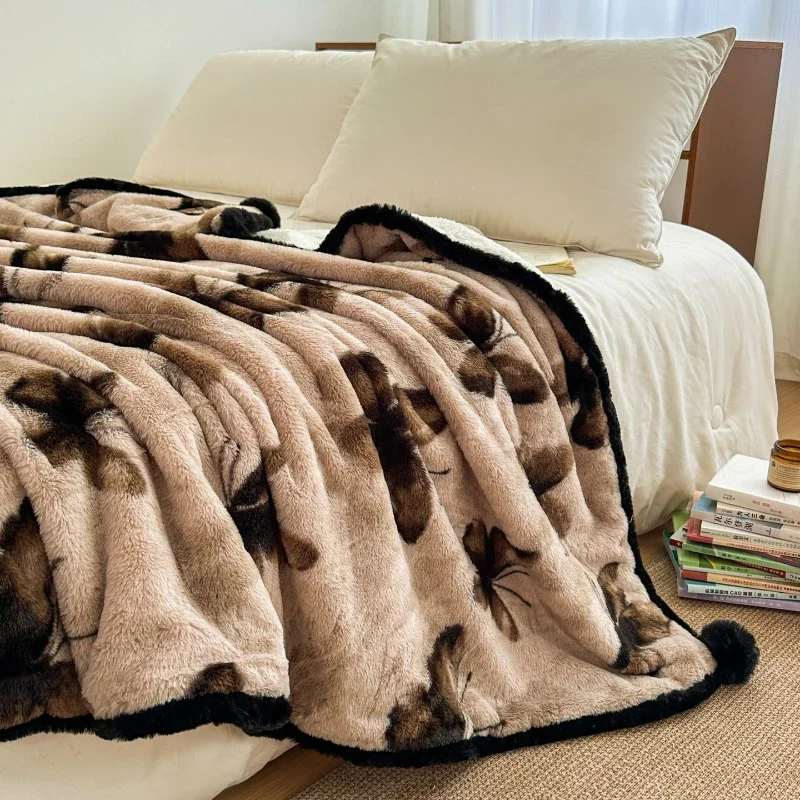 Office Shawl Blanket Winter Nap Sofa Carpet Premium Feel Flower Doublelayer Thick Plush Blanket Retro Brown Floral Bed Blanket