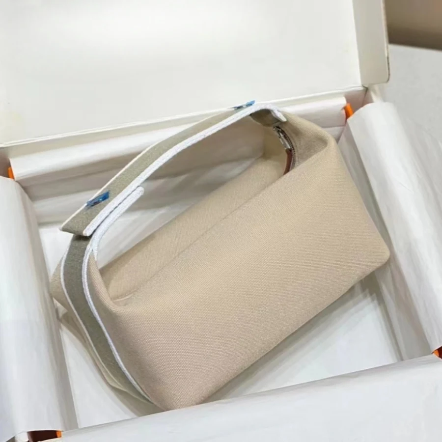 Custom Embroidered Cosmetic Bag Waterproof Canvas Toiletry Pouch Portable Handheld Women Makeup Storage Bag For Travel Daily Use