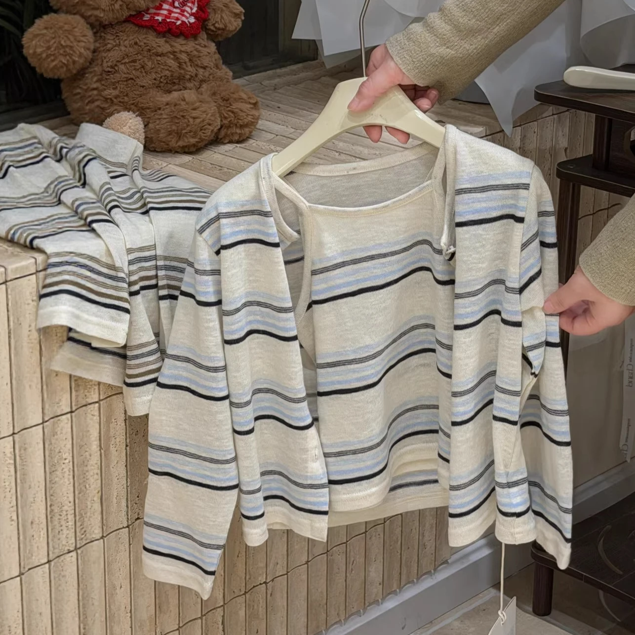 

Girls Set 2026 Spring and Summer New Childrens Clothing Korean Girl Baby Stripe Sunscreen Suspender Loose Cardigans Two Sets