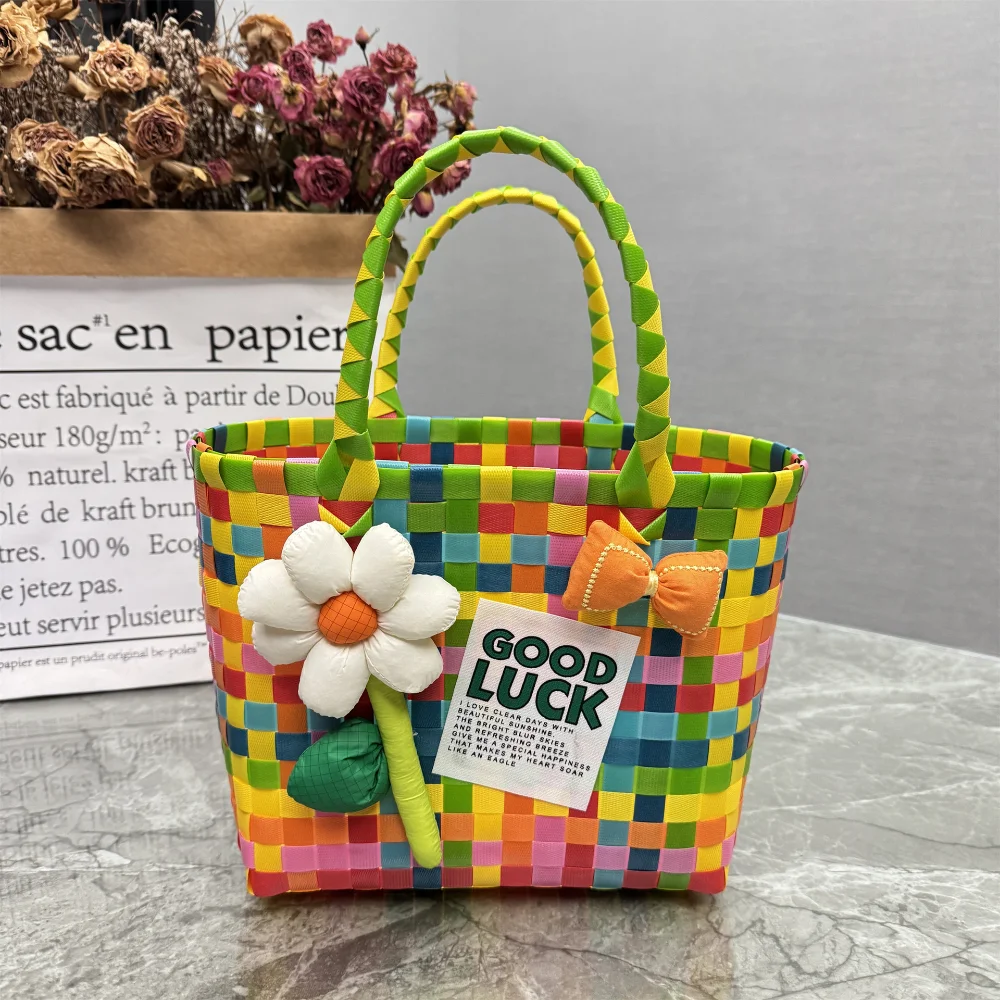 

New Plastic Weaving Gift Storage Basket Handbag with Handheld Gift Basket Colorful Beach Bag Large Capacity Storage Bag Gift