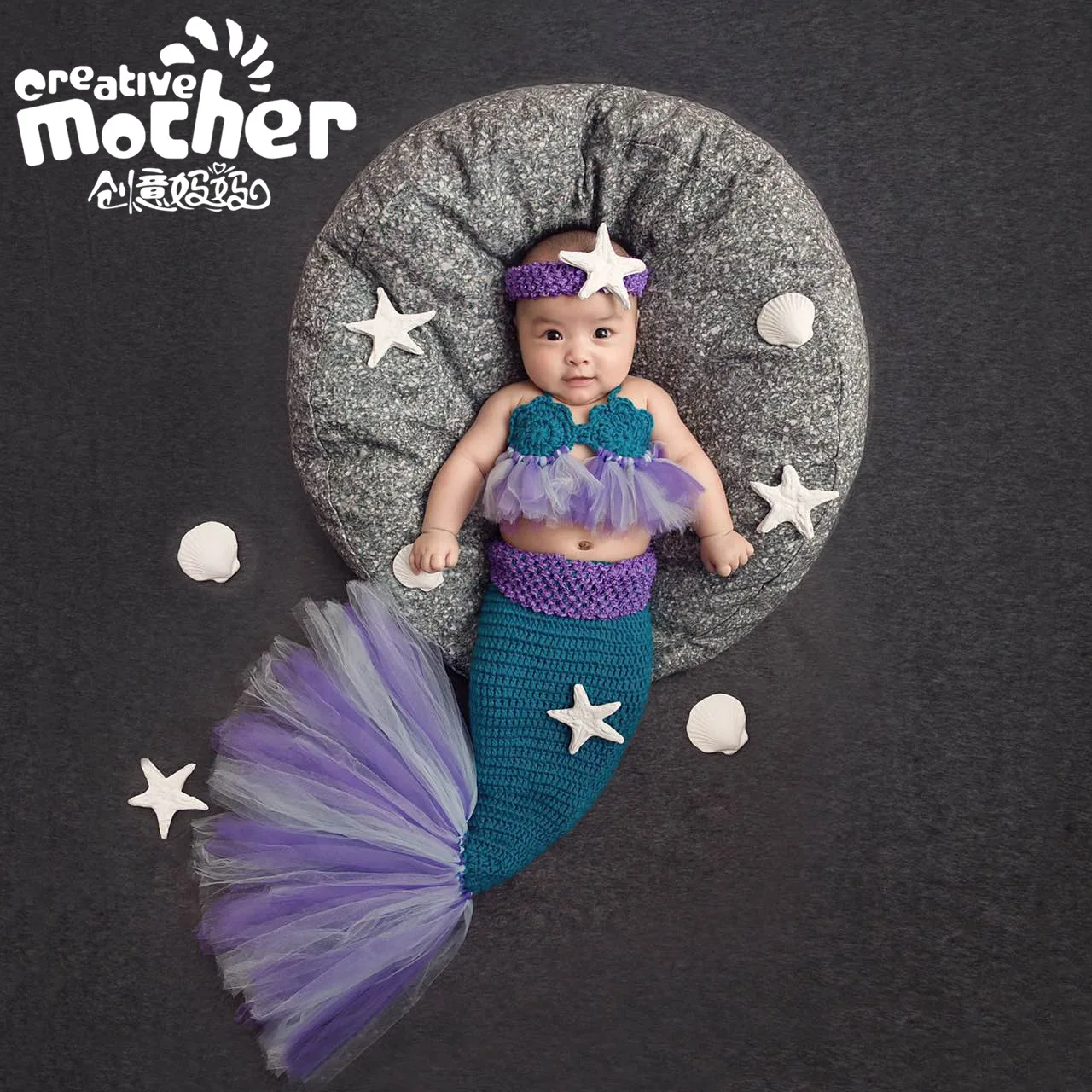 

Newborn baby Photography Props Girls photo outfits Handmade Crochet Mermaid Set with Headband Bra Tail for Party Dress Up Set