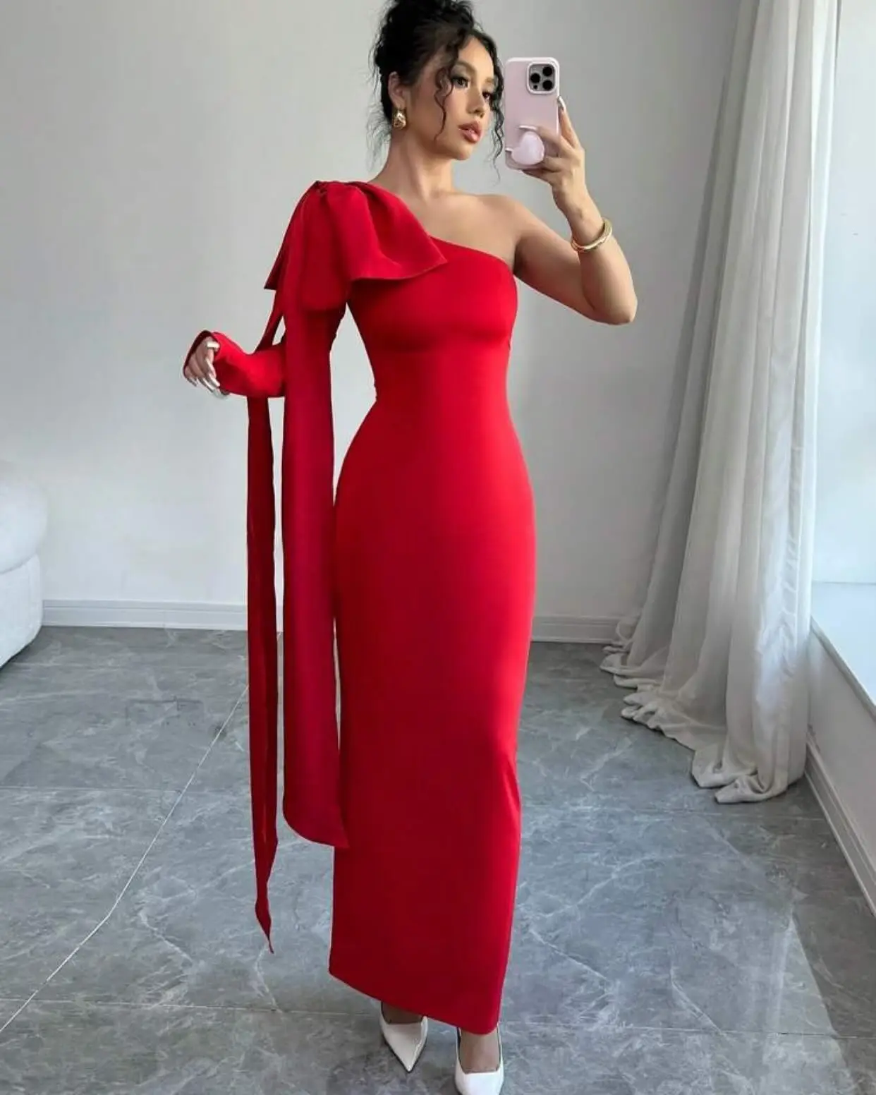 Customized Exquisite Big Bow Ribbons Evening Dress Graceful Sheath Party Dress Fashion One Shoulder Long Sleeves Celebrity Gowns