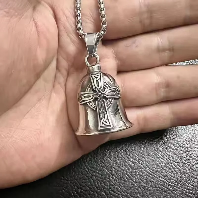 Motorcycle Lucky Bell Vintage Punk Bell Pendant Necklace Biker Keychain Motorcycle Riding Amulet Rock Party Jewelry Accessories