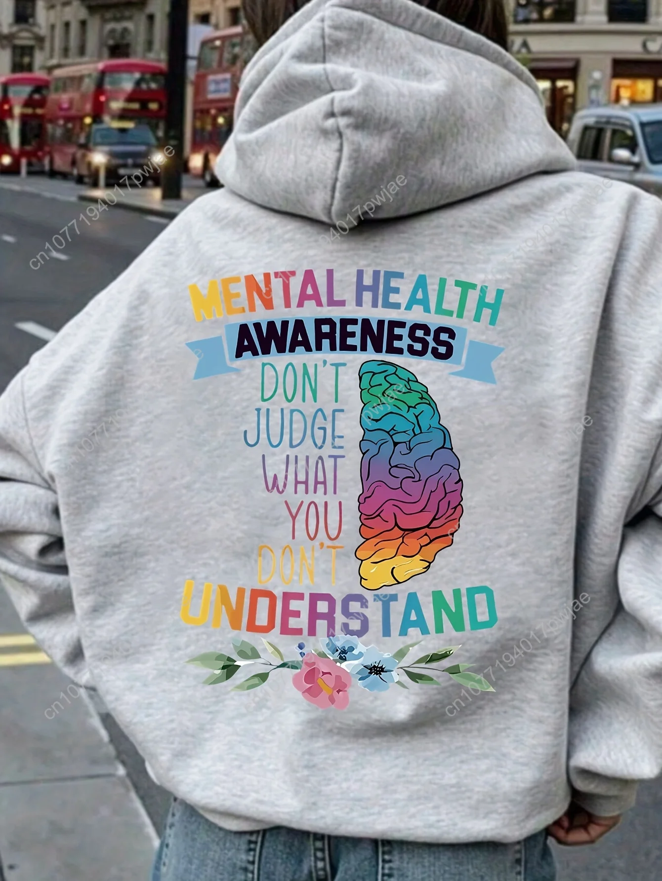 Sweat à capuche grande taille pour femmes, sensibilisation à la santé mentale, "Ne jugez pas ce que vous ne comprenez pas", graphique cérébral coloré, polyester confortable