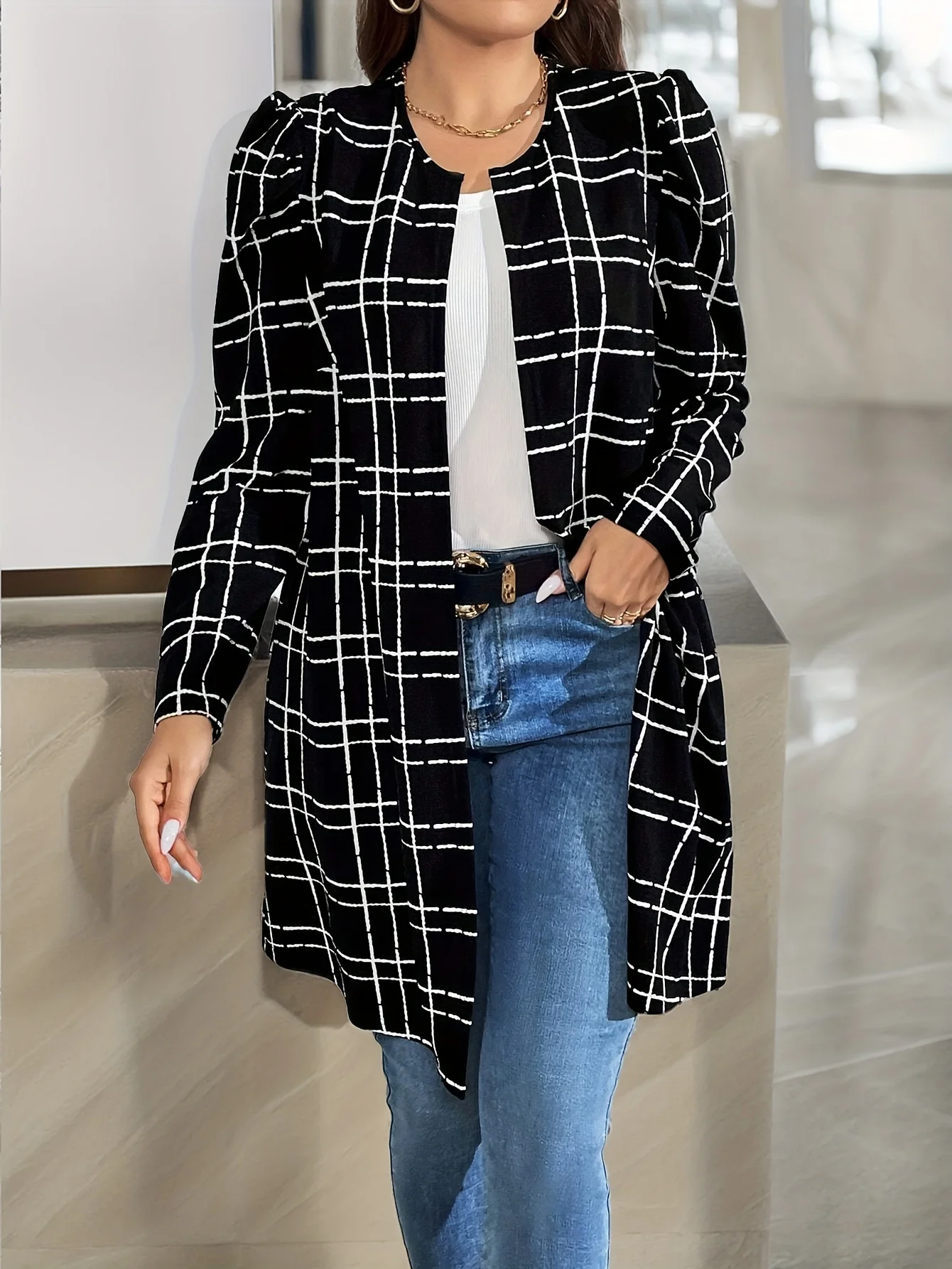 

Женский длинный пиджак в черно-белую клетку больших размеров с открытой передней частью и длинными рукавами, повседневное офисное пальто 2026, новинка