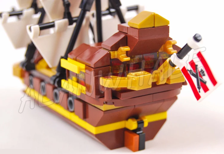 ชุดตัวต่อเรือใบขนาดจิ๋วในขวด 962 ชิ้น รุ่น Craftsman Leviathan Compass 16051 ใช้ร่วมกับโมเดลได้