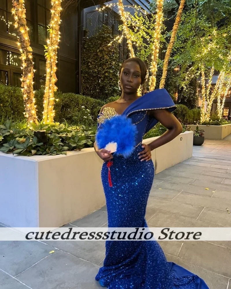 فساتين سهرة باللون الأزرق الملكي طاقم أفريقي رائع ترتر قبالة الكتف فستان حفلات الزفاف فساتين حفلات نسائية فاخرة حسب الطلب