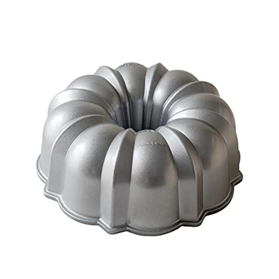 Original Bundt 12-Cup Silver