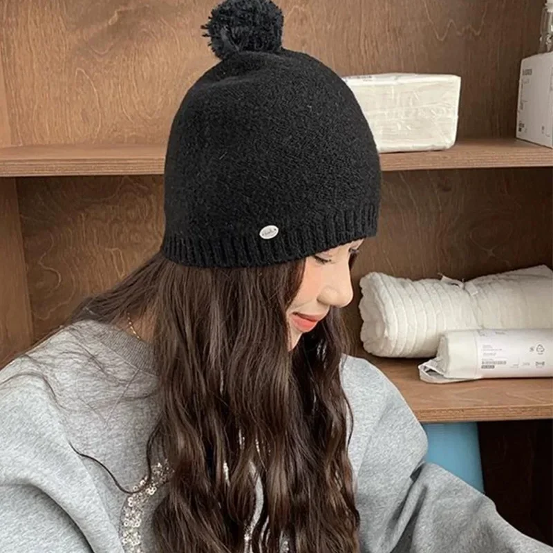 Winter Atmosphere Niche Simple Solid Color Knitted Hats for Women Outdoor Leisure Warm Versatile Cute Pom-pom Beanies Cap image 2