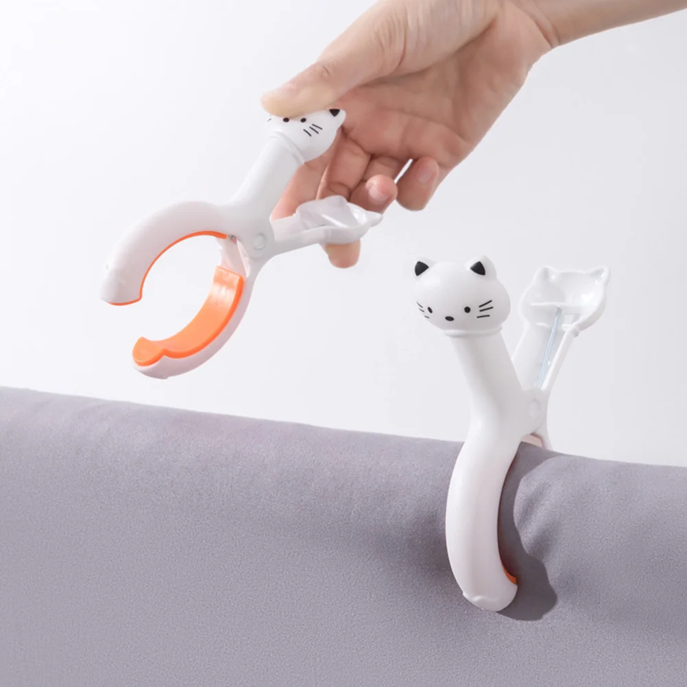 

4Pcs Windproof Clothespins PP Material Non-Slip Design for Clothes Drying Towels Socks Quilts Clothes Pins