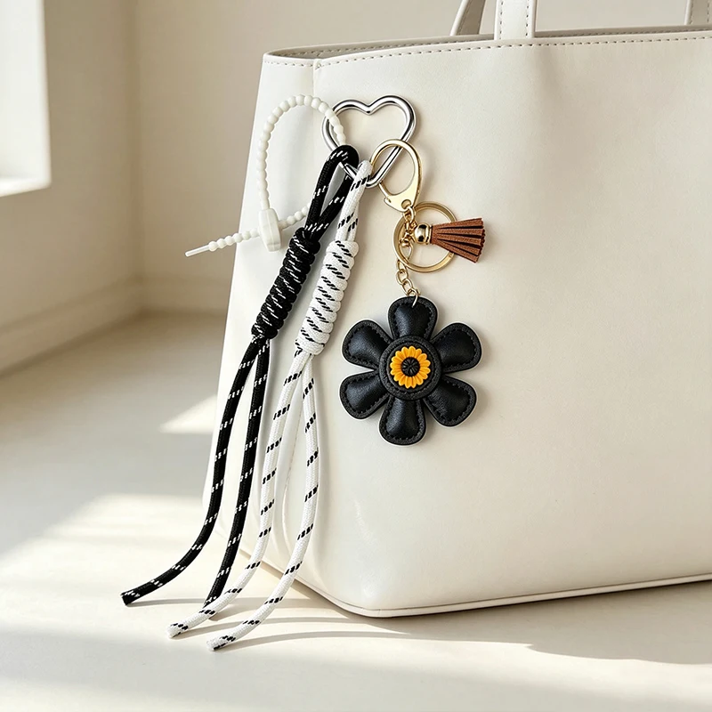 Creative Vintage Flower Heart Keychain Sunflower Decoration PU Pendant Woven Lanyards Bag Ornament Bags