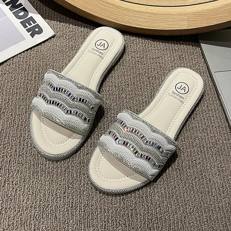 

Женские роскошные блестящие тапочки с украшением из кристаллов, лето 2023, новые модные пляжные сандалии, шлепанцы, отпускная обувь