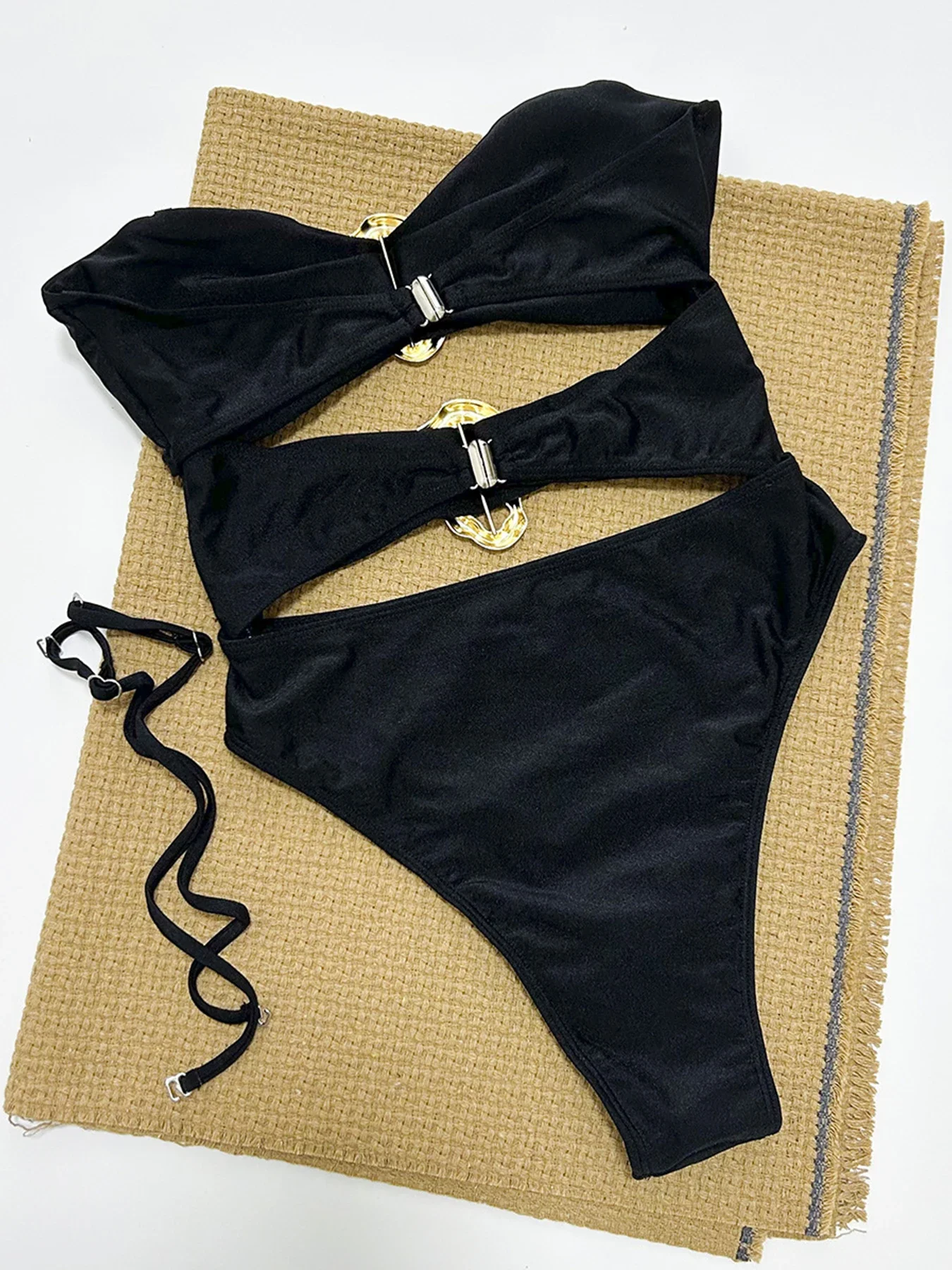 2025 ใหม่เซ็กซี่ Hollow Out One Piece ชุดว่ายน้ําผู้หญิง Bandeau Push Up ชุดว่ายน้ําหญิงชุดว่ายน้ํา Beachwear Monokini