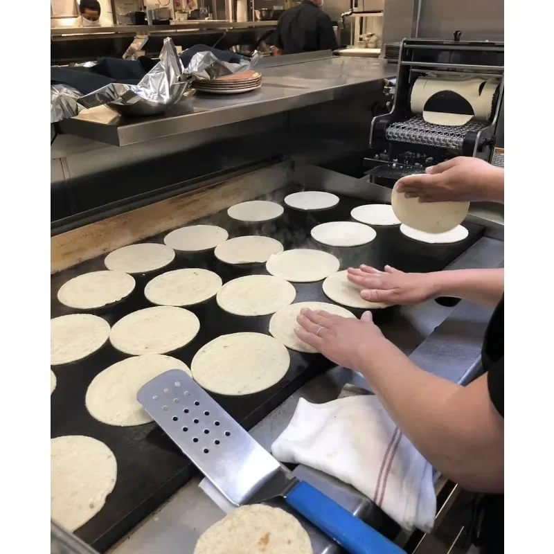 Macchina per tortilla messicana di mais industriale completamente automatica per farina di mais, taco roti, pressa per pane, prodotto per cereali, creazione di tortilla