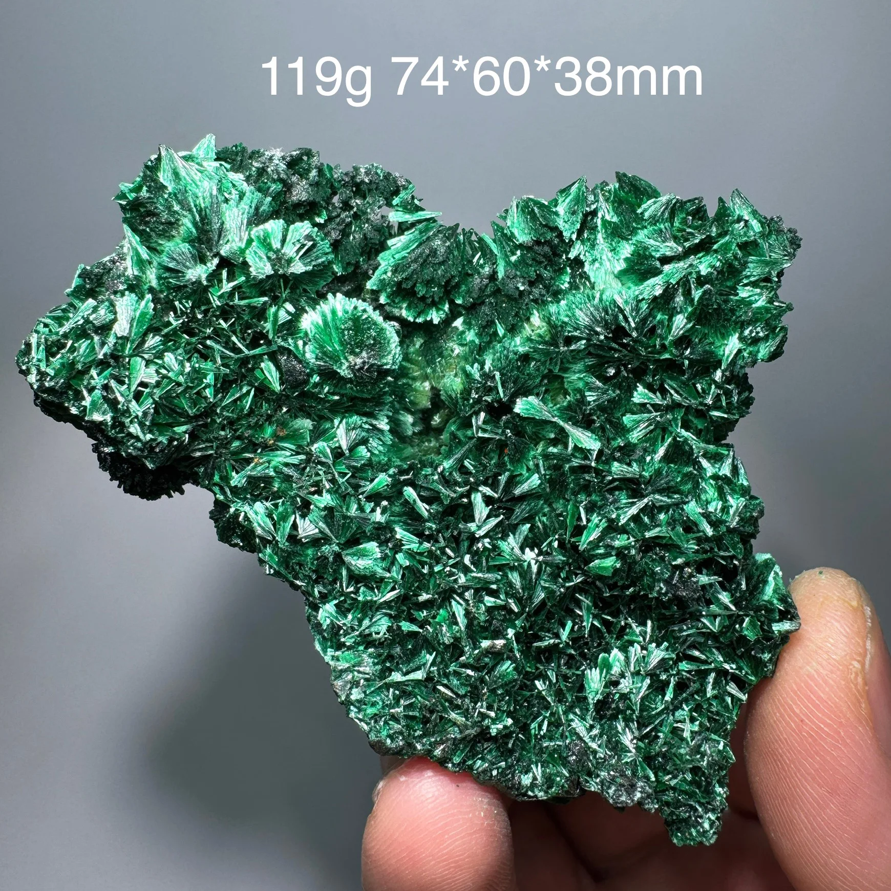 

Natural Shiny Needle-Shaped Green Malachite Quartz Mineral Specimen Healing Stone Home Decor ZB1-10