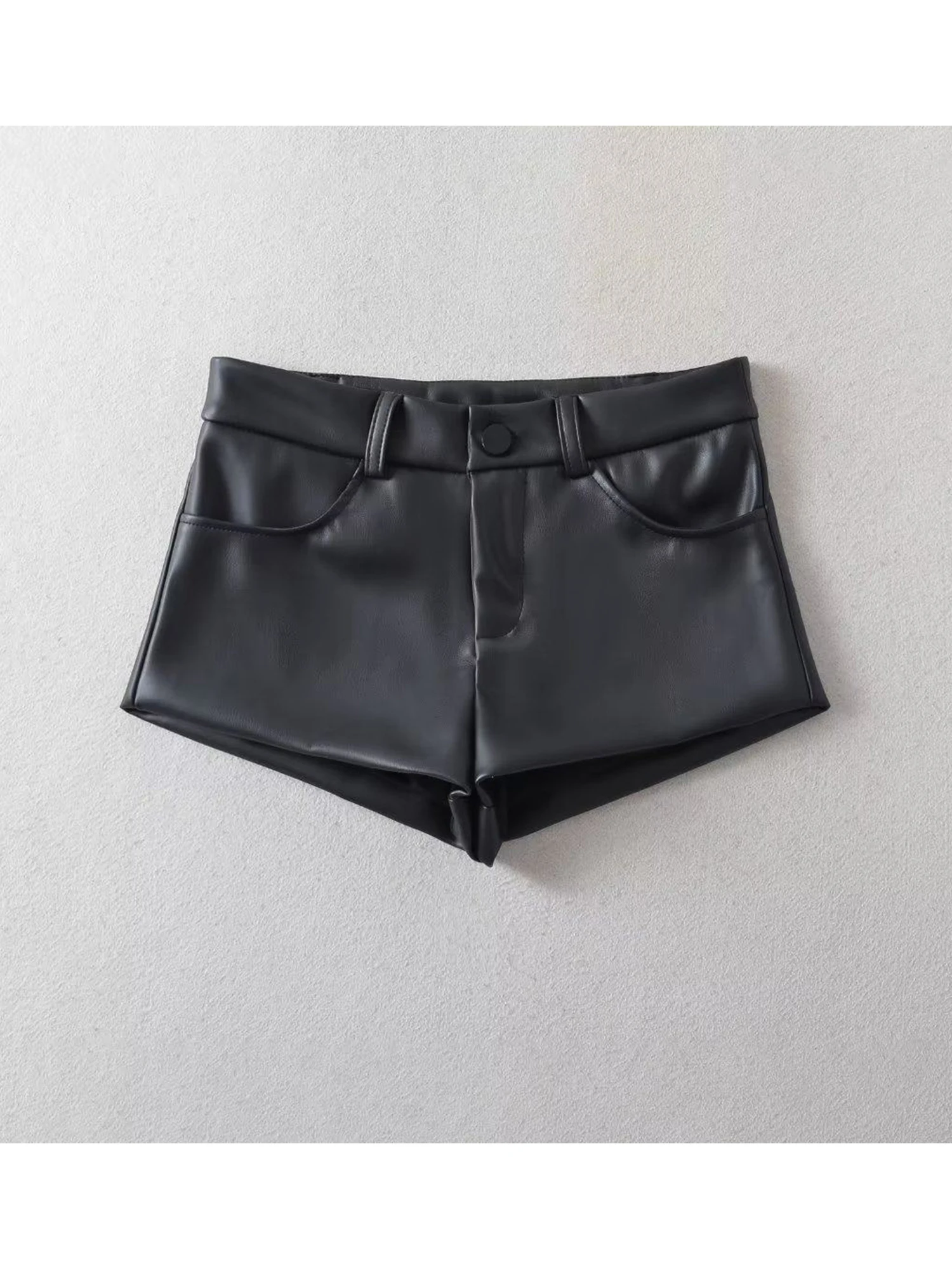 Women's Black Gothic Emo Shorts Low Rise Micro Shorts Mini Hot Pants Y2k Gyaru A-line Leather Micro Shorts Summer Clothes 2026