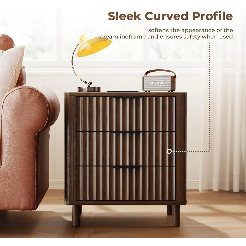 منضدة مخددة مع قاعدة شحن، طاولة بجانب السرير للتخزين متعددة الوظائف بثلاثة أدراج، منضدة حديثة من الخشب الصلب، P منحني