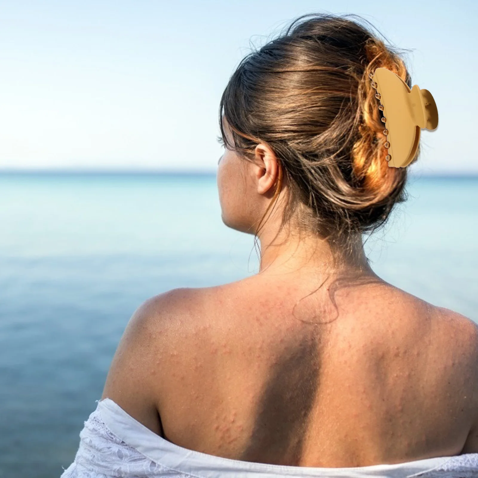 

4Pcs Acrylic Candy Color Hair Claw Clips Large Hair Jaw Clamps for Women Girls Casual Daily Hairstyles Women Jaw Claw