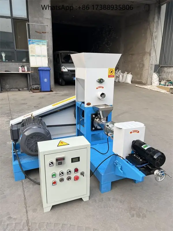 Pet Feed Self-sufficiency Puffing Machine As Supporting Equipment for Breeding Farms