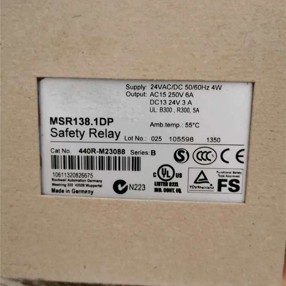 

New for 440R-M23088 24V Safety Relay Module in Box