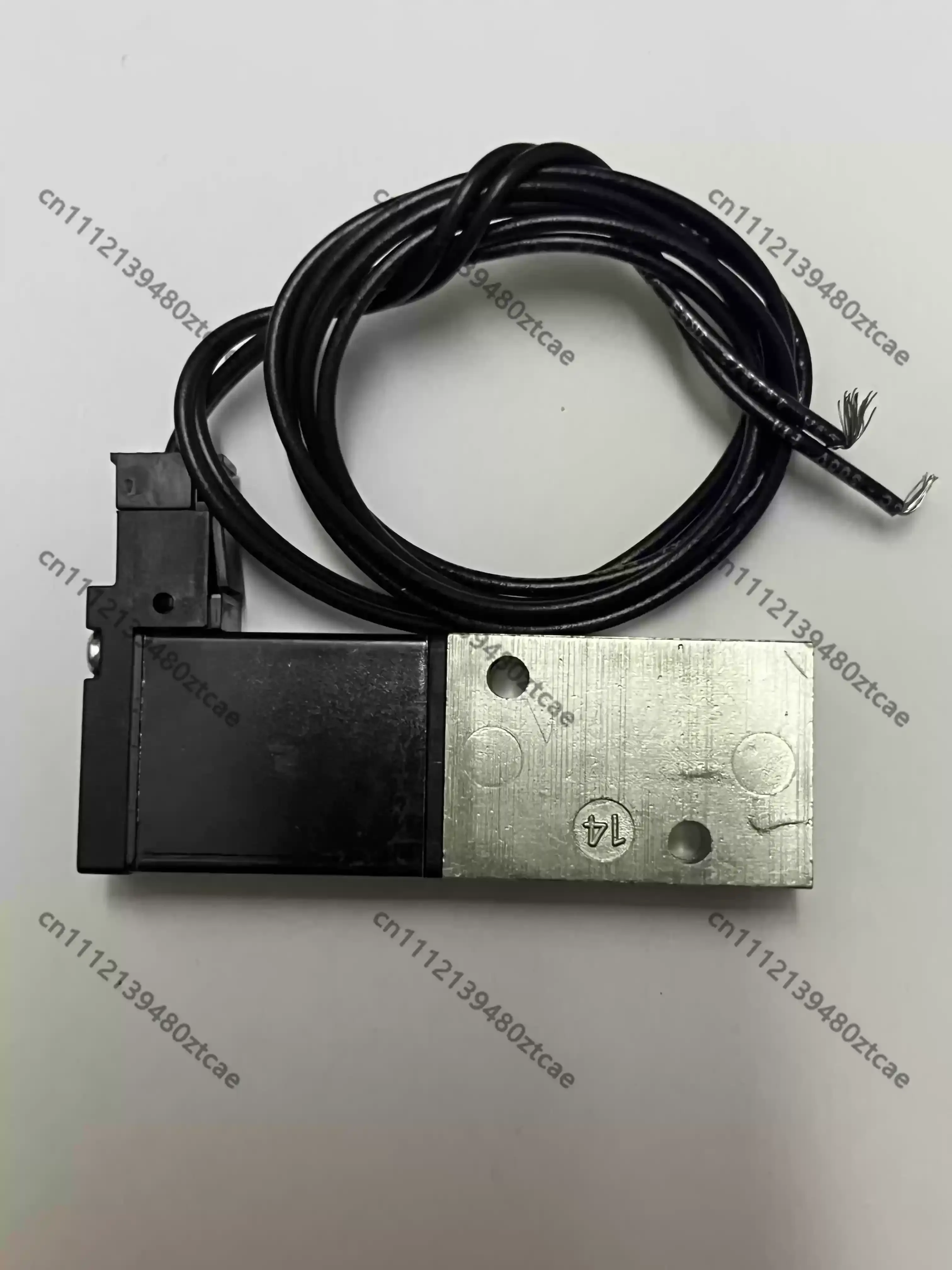 New Two Position Five Way High Speed Solenoid Valve 44B-ABA-GDFA-1KA Industrial Pneumatic Control Replacement Parts