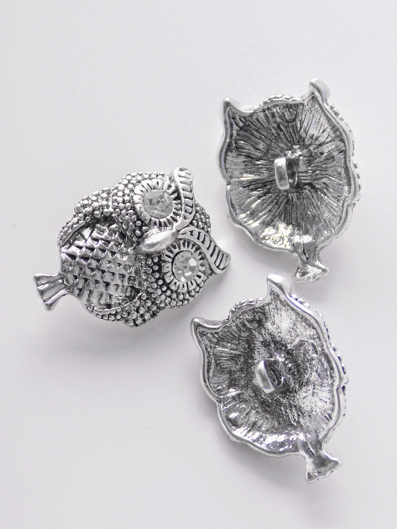 

4pcs/8PCS/Owl Shape Metal Buttons DIY Hand Sewn Decorative Buttons for Crafts And Sewing