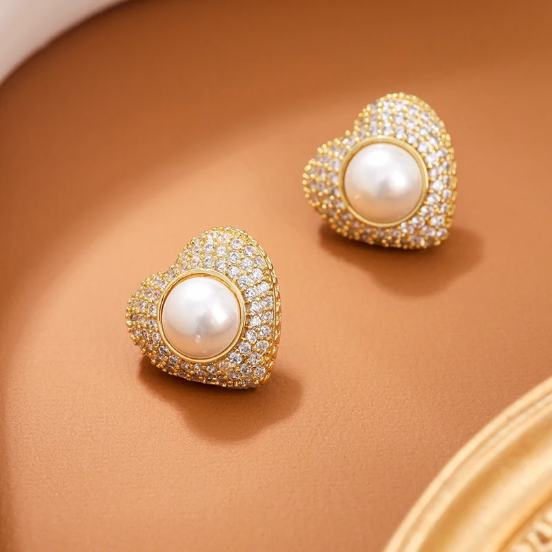 New French Fashion Luxury Exquisite Heart Shaped Zircon Decorated Imitation Pearl Earrings Women's Gift Banquet Jewelry Earrings