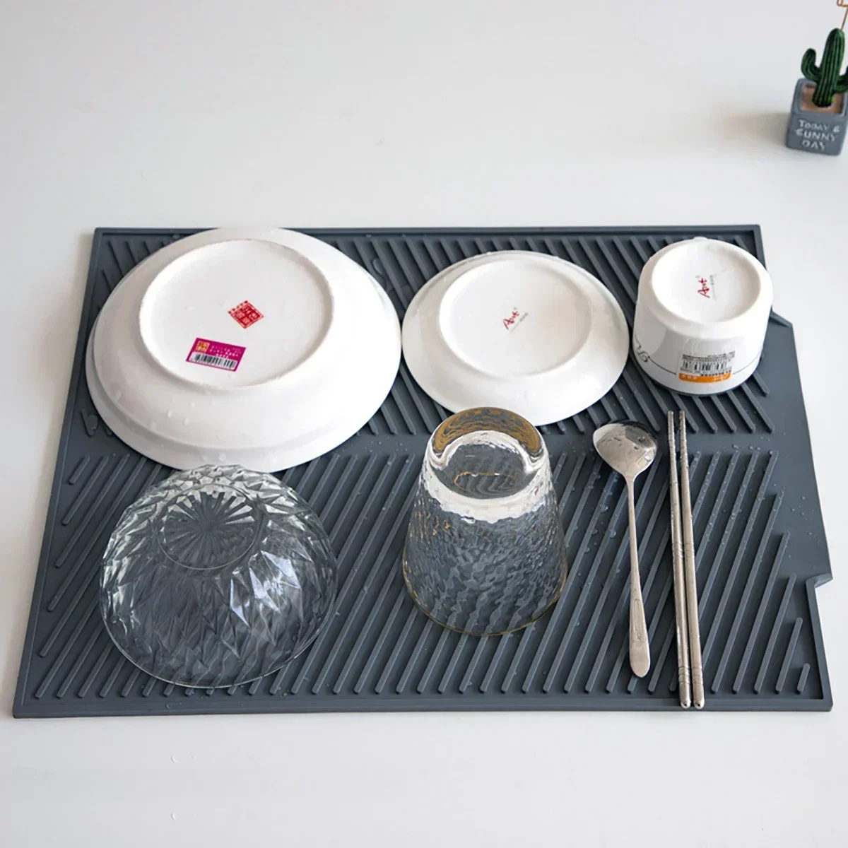 Kitchen Sink Drainage Mat High Temperature Silicone Kitchen Drainage Mat Fast Drainage Hot Pots, Dishwasher Safe Drain filter