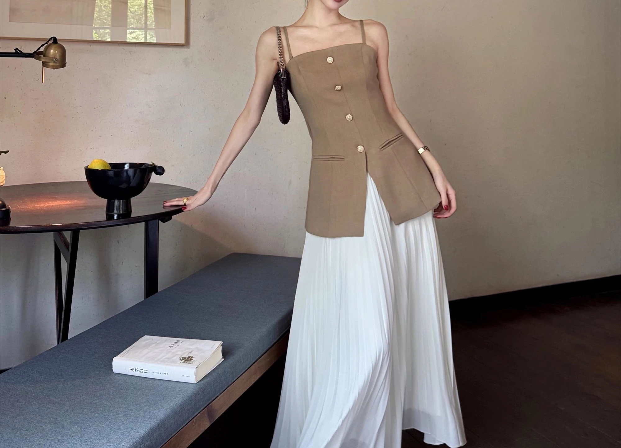 Advanced Minimalist Camisole Vest with Women's Summer Slit Design, Slim Fit Strapless Top