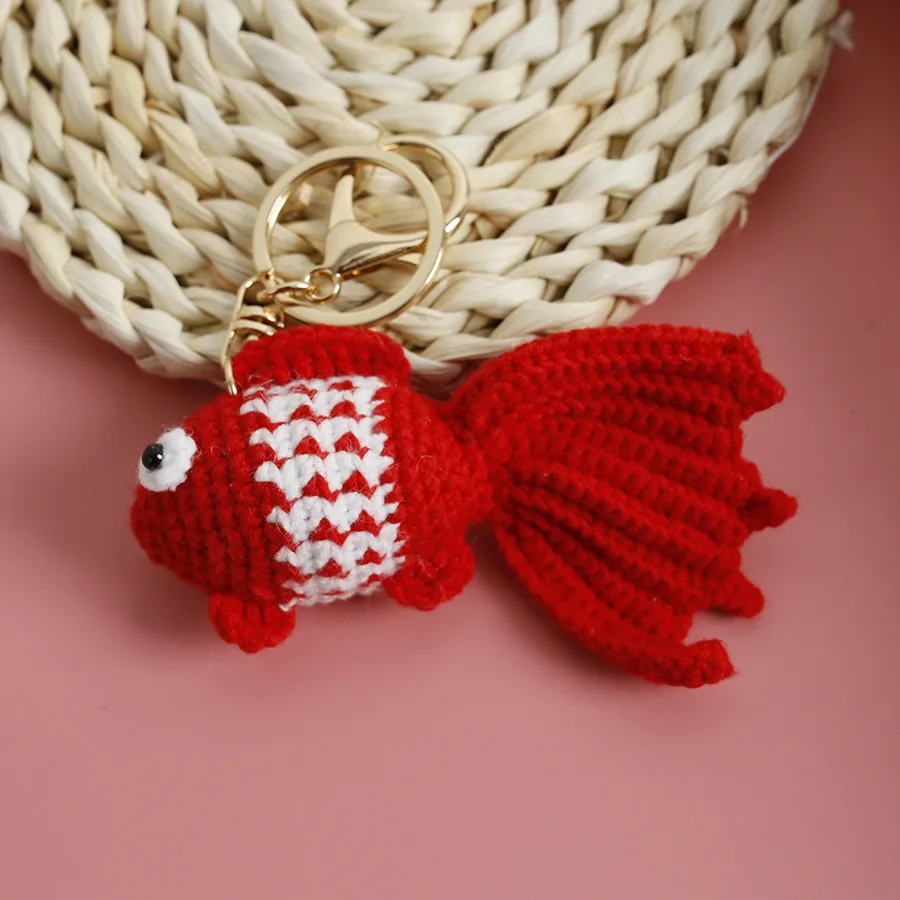 Gehäkelter Clownfisch-Anhänger, kreativer handgemachter Fisch-Schlüsselanhänger, gestrickter Mini-Goldfisch-Schlüsselanhänger, Rucksack-Deko-Geschenk – Detail 5