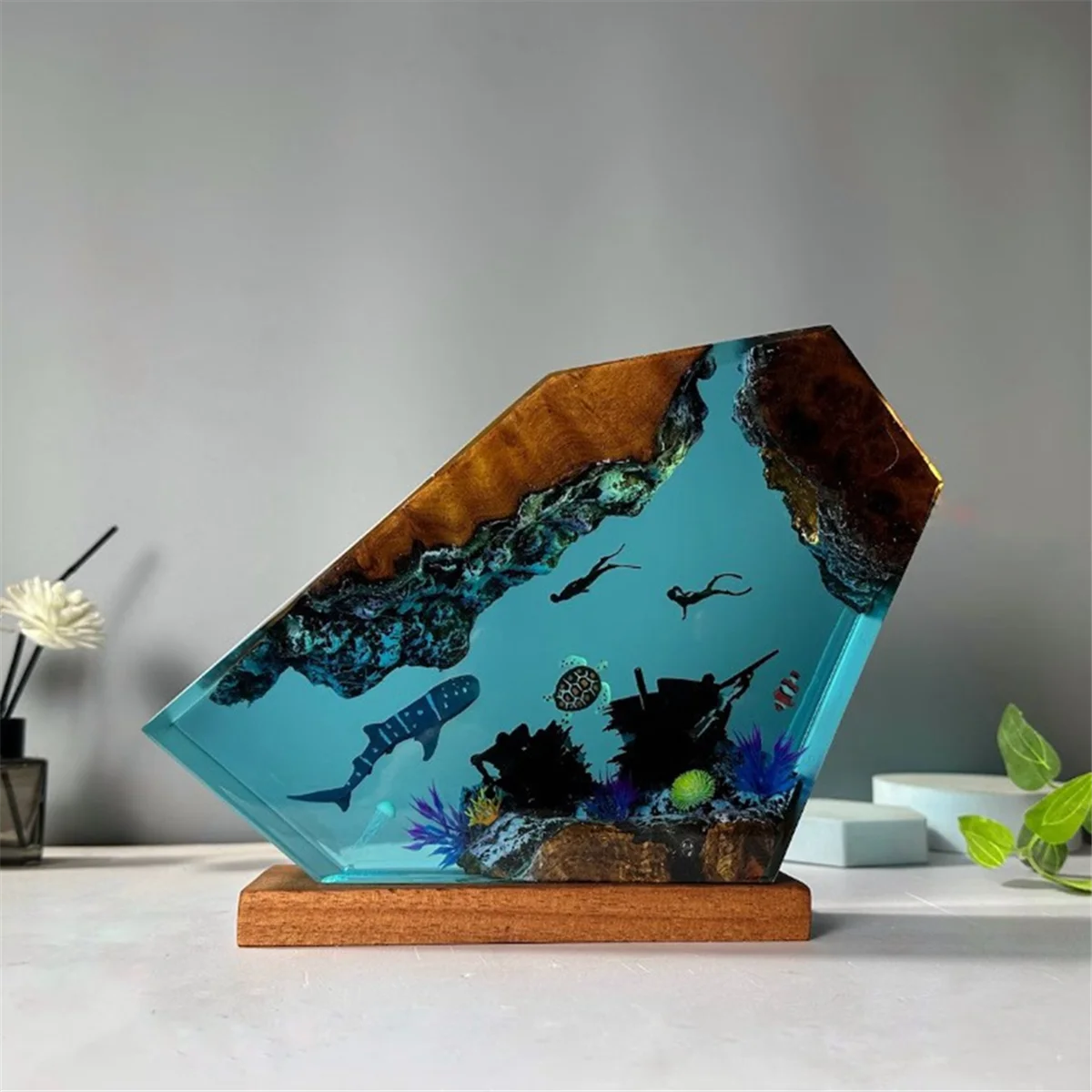 Undersea Resin Lamp Whale Turtle Human Diving Night Light Home Gift Office, Desk Bedroom Decoration Night Light