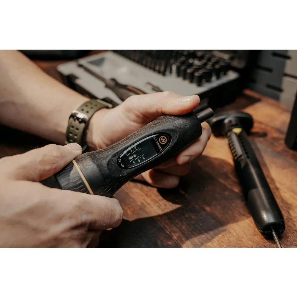 Conjunto completo de chave de fenda de 100 peças com construção de aço, incluindo tamanhos métricos e padrão, completo com estojo de armazenamento