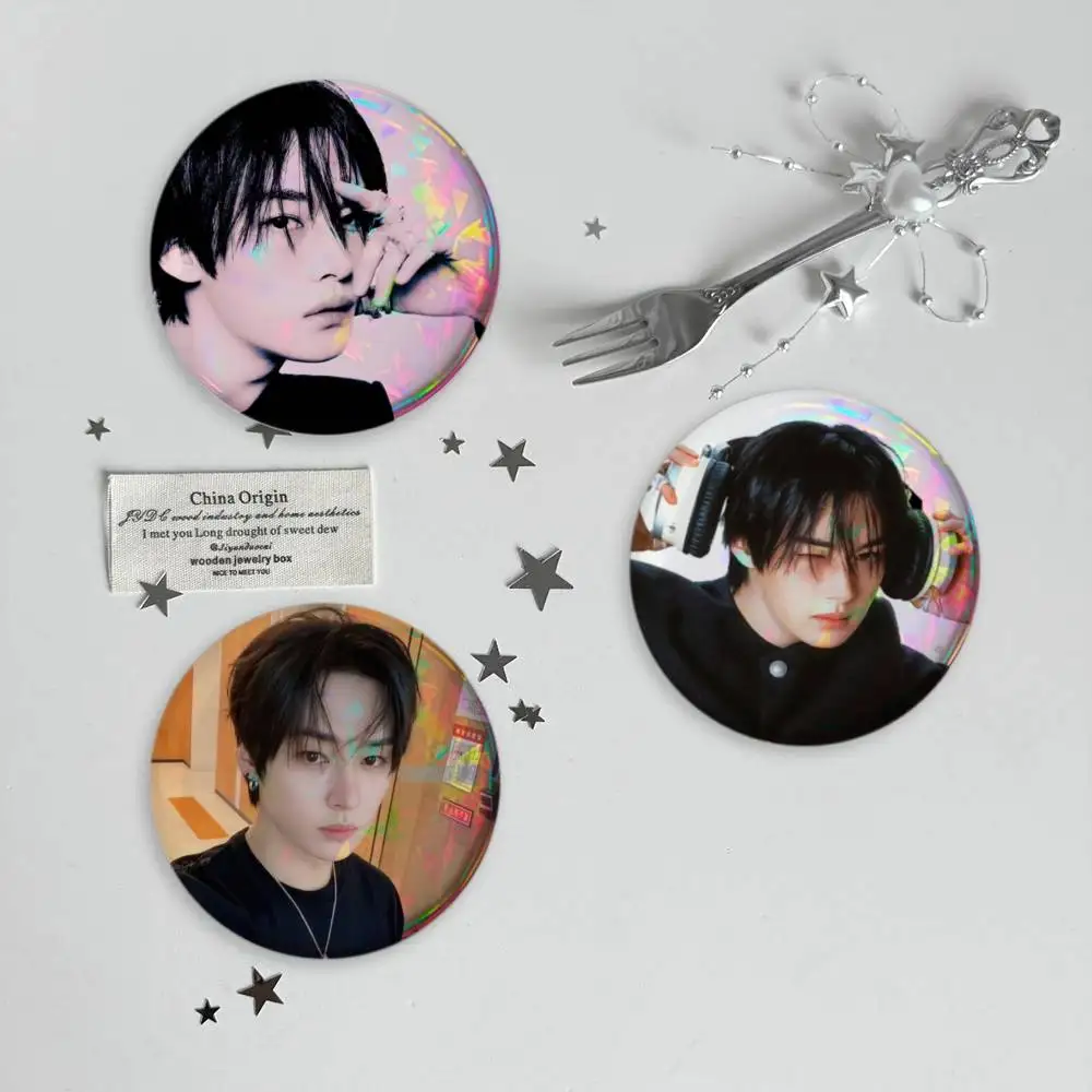 Kpop Idol L-Lee K-Know Brooches Cartoon Badge Pins Backpack Hat Accessories Friend Gift