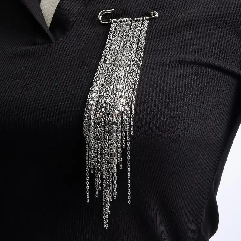 Fashion Exaggerated Metal Chain Tassel Chain Pin Brooch For Women New Cool Suit Shirt Charm Fixed Needle Accessories Jewelry
