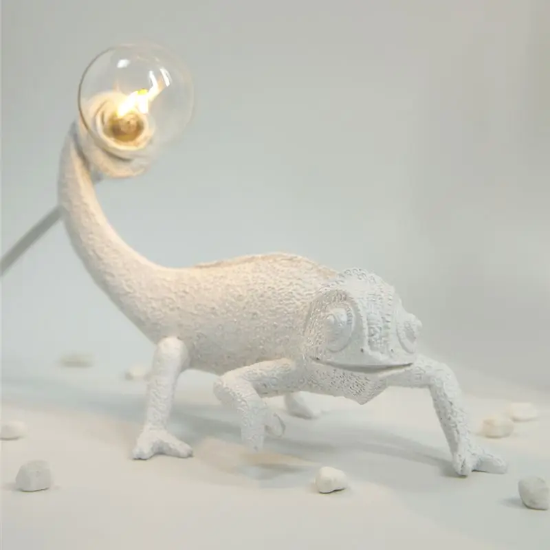 Nordic Lizard Night Light Modern Cute LED Resin Animal Chameleon Rgb Lamp Bedroom Deco Children's Toys White Light Fixtures