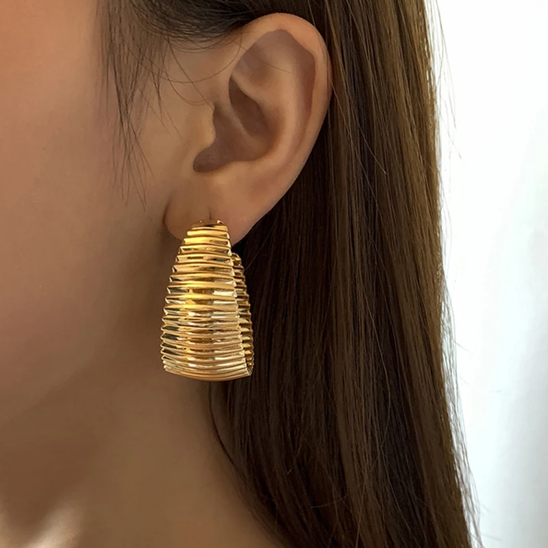 TARCLIY-pendientes de aro con forma de C para mujer, joyería de moda con hebilla de oreja, Metal geométrico, Hip-Hop, raya metál